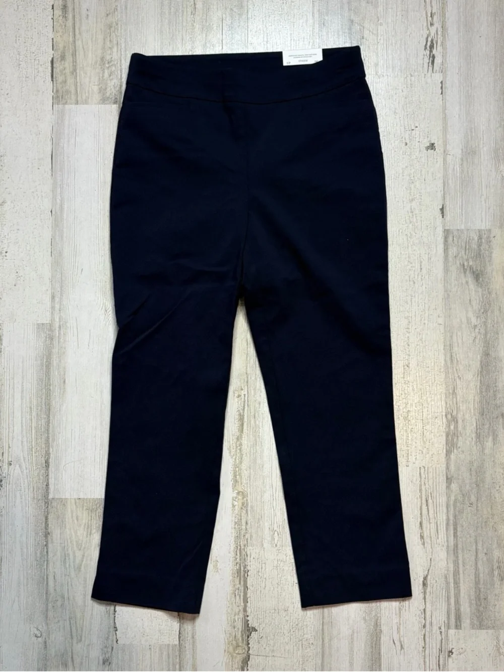 NWT Chico’s So Slimming Brigitte Slim Leg Pull On Pants Size 4 - Picture 2 of 6